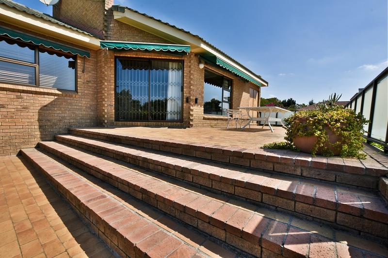 3 Bedroom Property for Sale in Vierlanden Western Cape